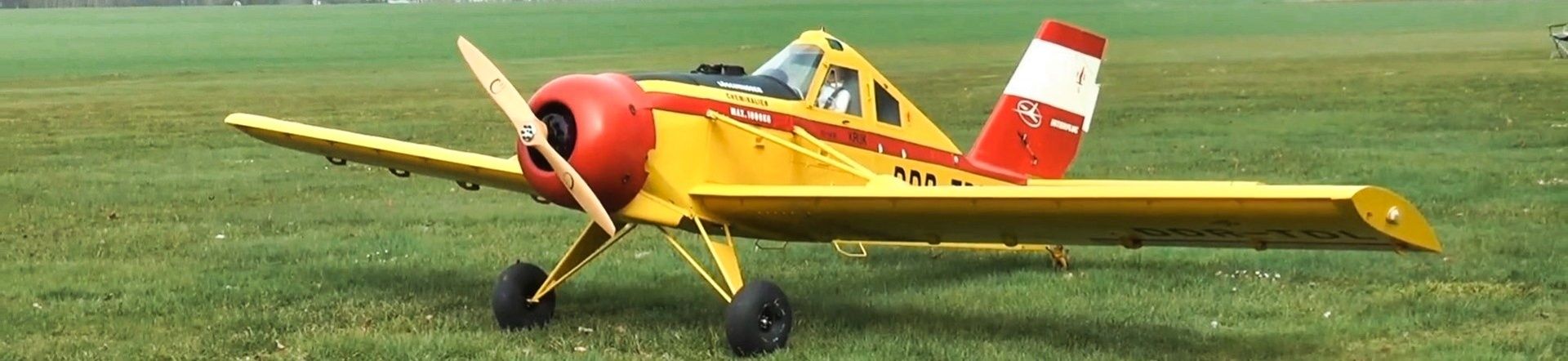 Modellflugzeug Agrarflieger Kruk PZL 106