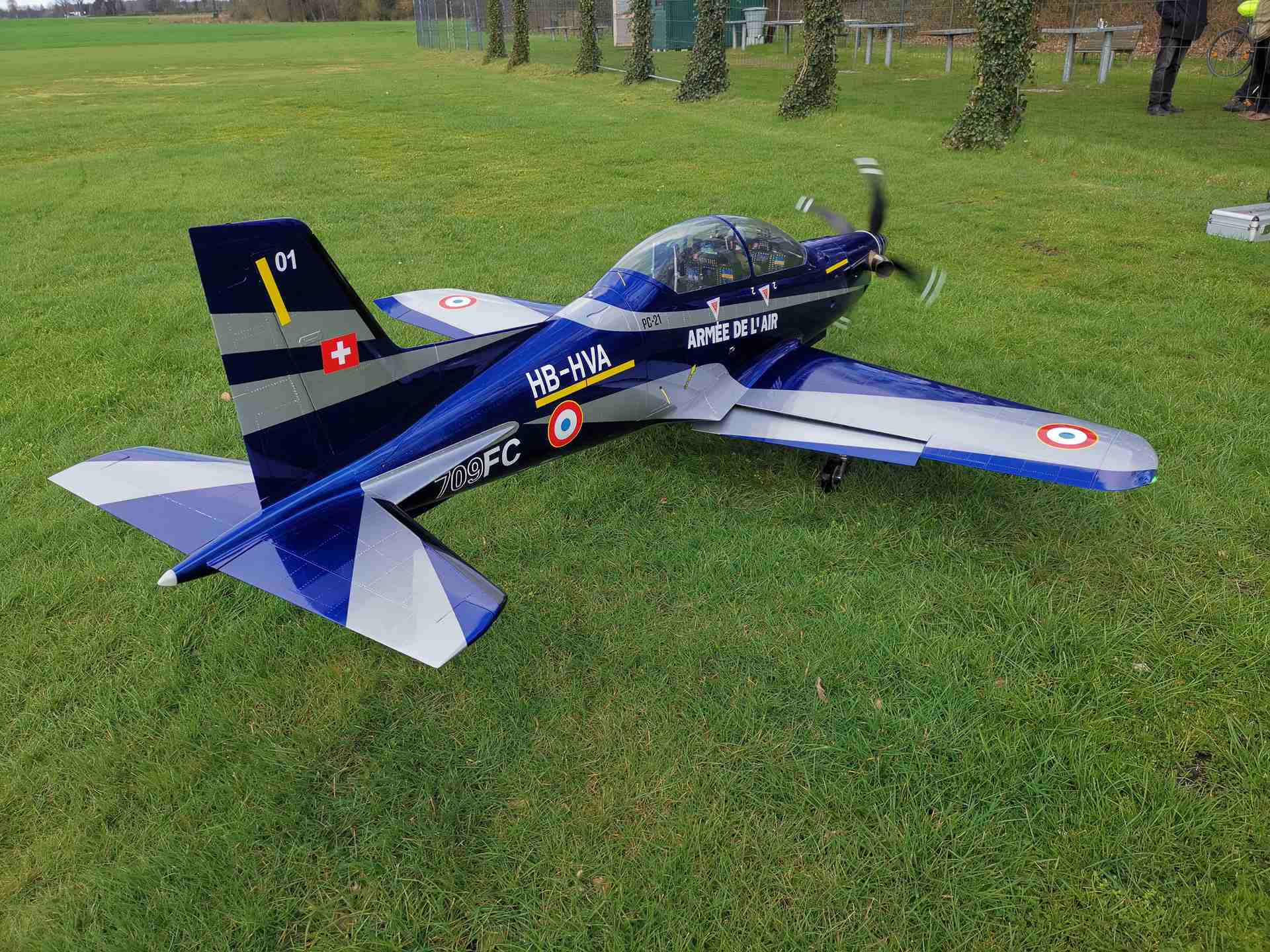 Jetmodell PC 21 von Skymaster angetrieben von einem Turboprop Antrieb Modellflugzeug PC 21