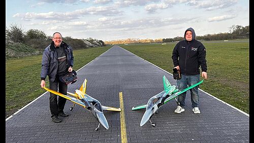 Hammer Jetmeeting mit 2x Ultra Flash Turbine 140N, Dr.Düsentrieb
